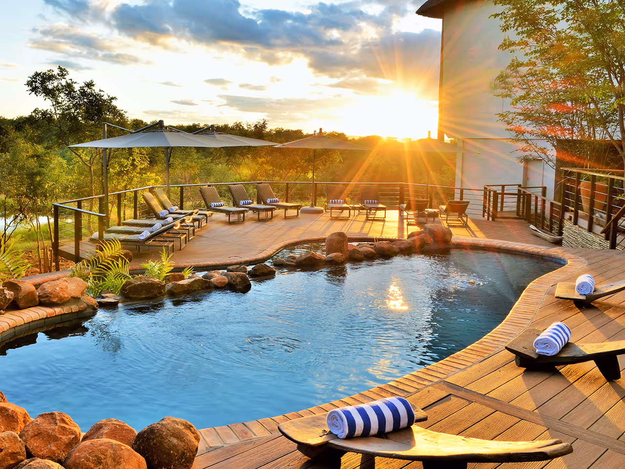 Victoria Falls Safari Club