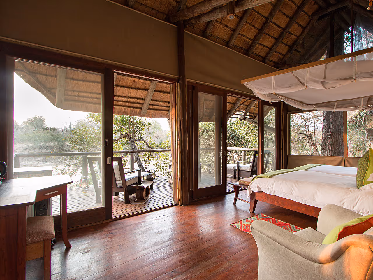 Rhino Post Safari Lodge