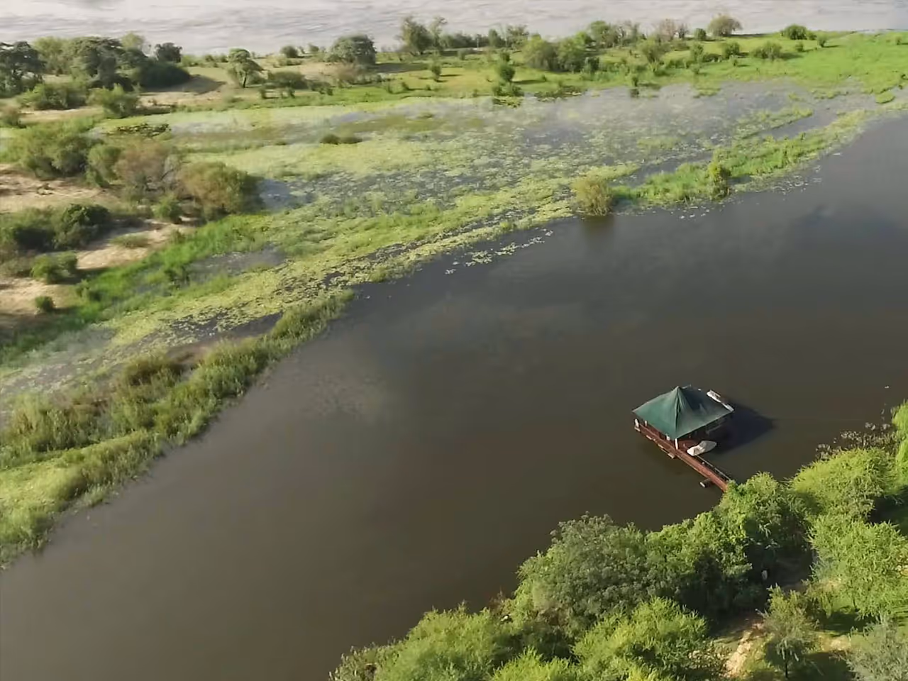 Taranga Safari Lodge