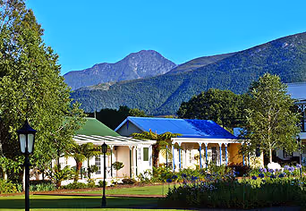 Tsitsikama Village Inn