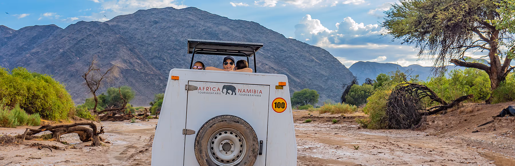 Safari 9-Seater