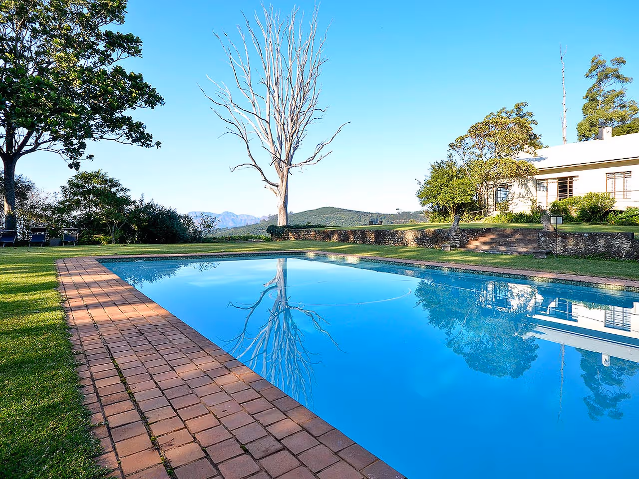 Kings Walden Garden Manor