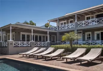Plumwood Inn