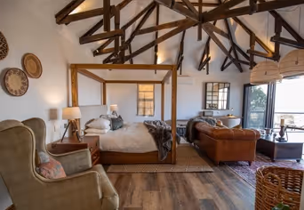 Otjiwa Mountain Lodge