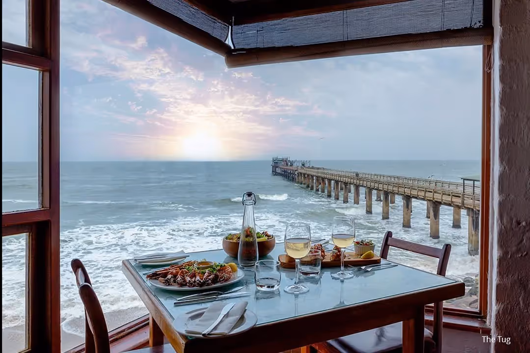 Enjoy fresh seafood and reminisce about your action-packed day, before getting some rest.