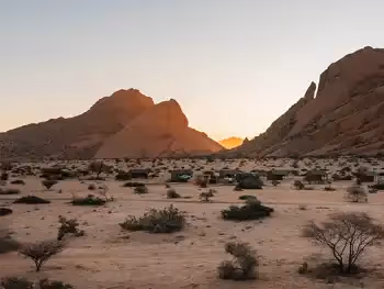 Enjoy the scenery in Spitzkoppe
