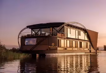 Pangolin Voyager Houseboat