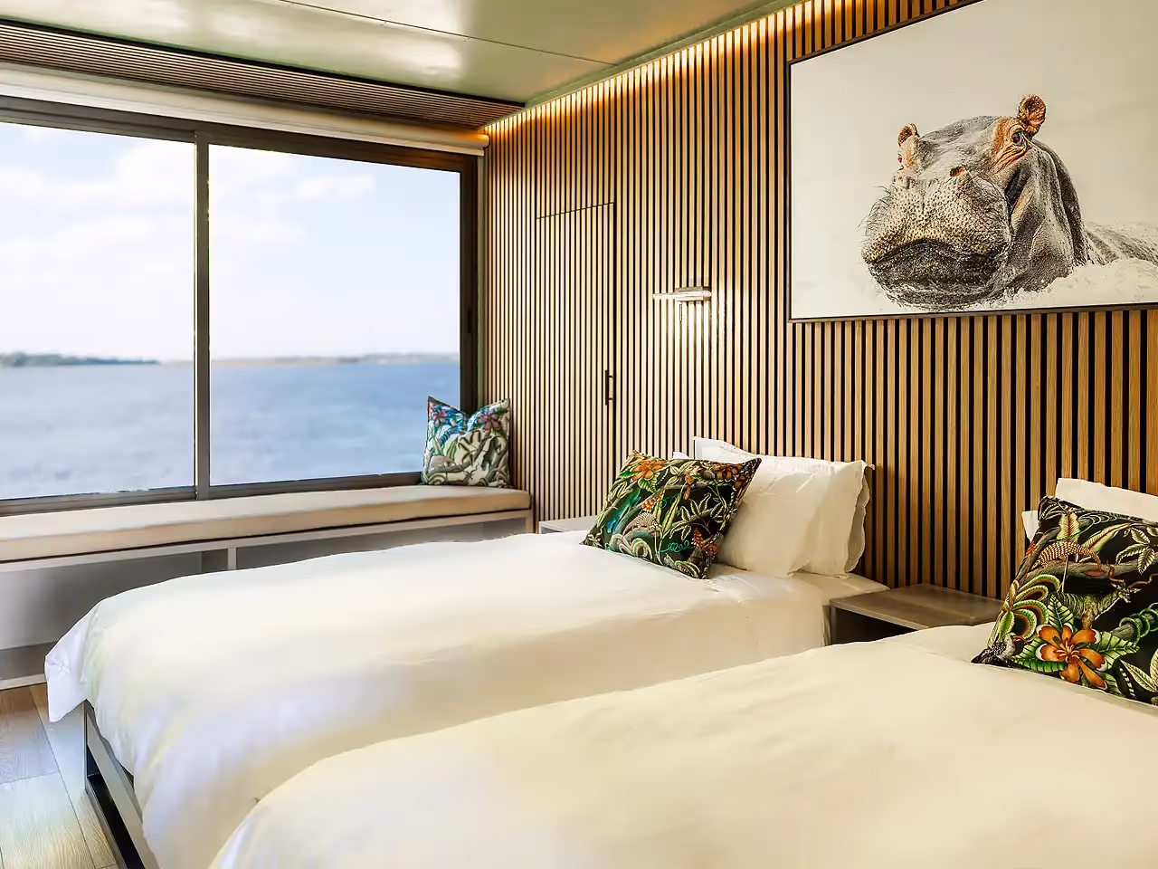 Pangolin Voyager Houseboat