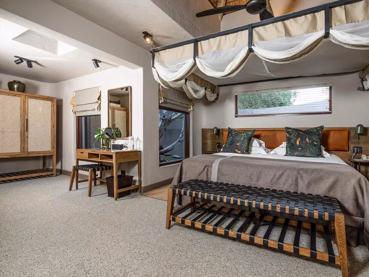 Sabi Sabi Bush Lodge