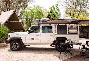 Land Cruiser Double Cab Camping - 4 Pax