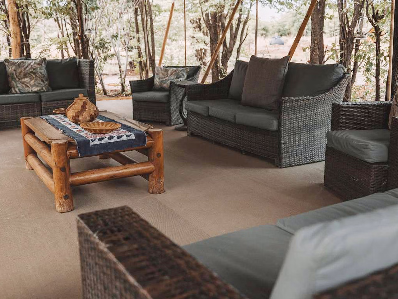 Hideaways Camelthorn Bush Camp