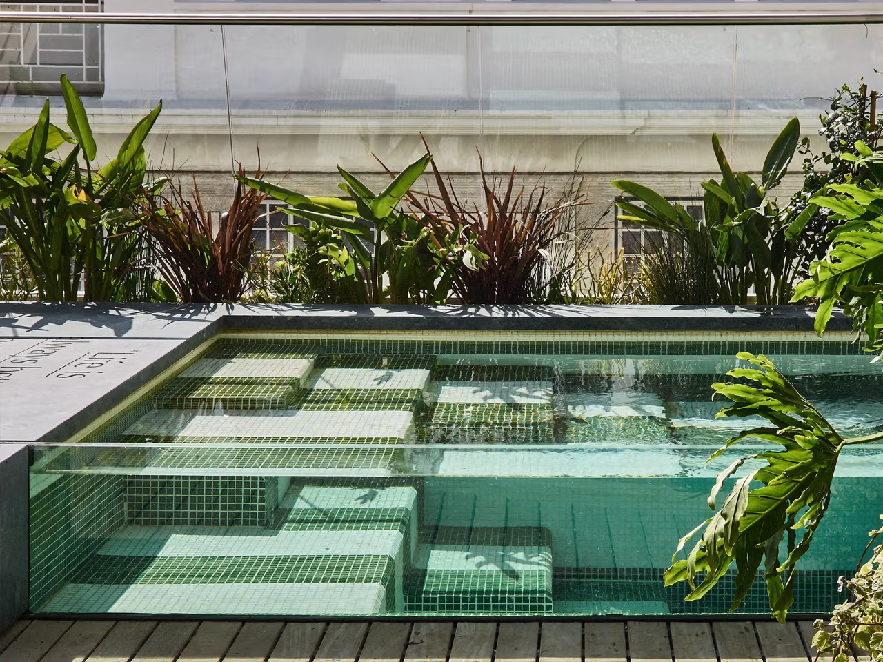 Gorgeous George Hotel