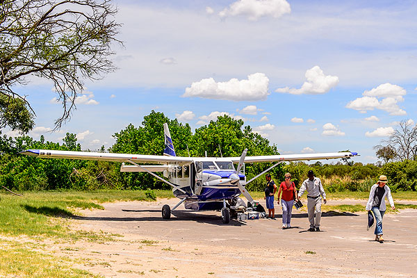 Guests arriving by small aircraft in the Okavango Delat