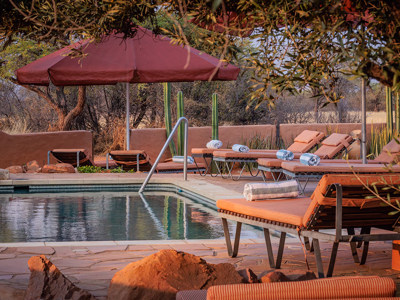Eningu Kalahari Lodge