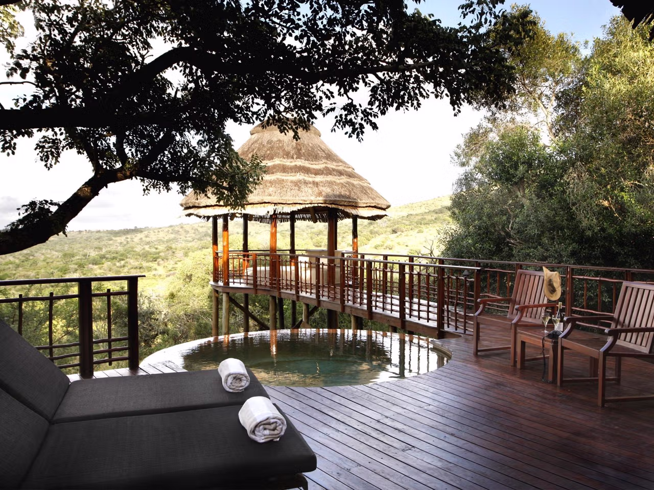 Thanda Safari Lodge