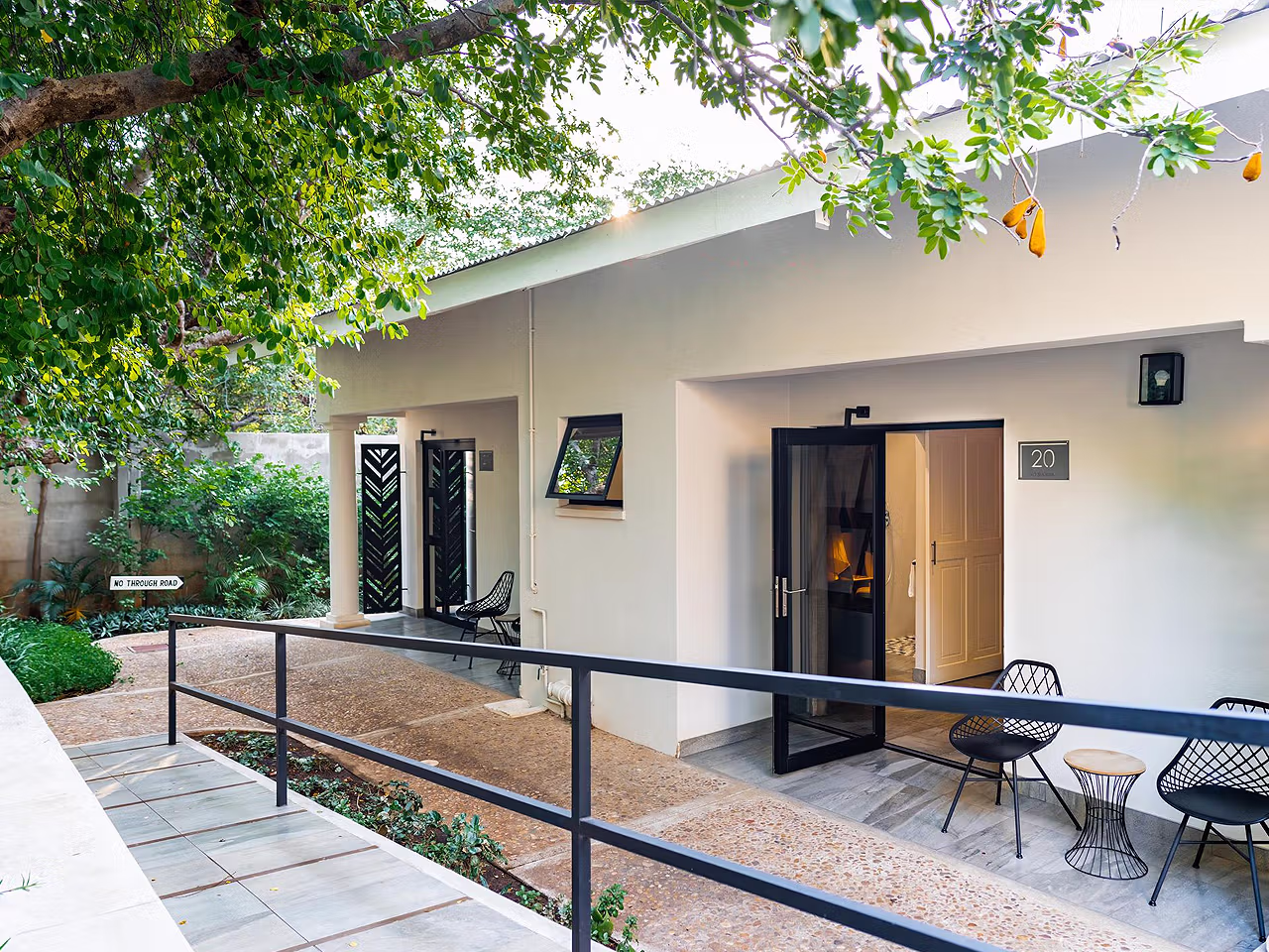 Nkosi Guest Lodge