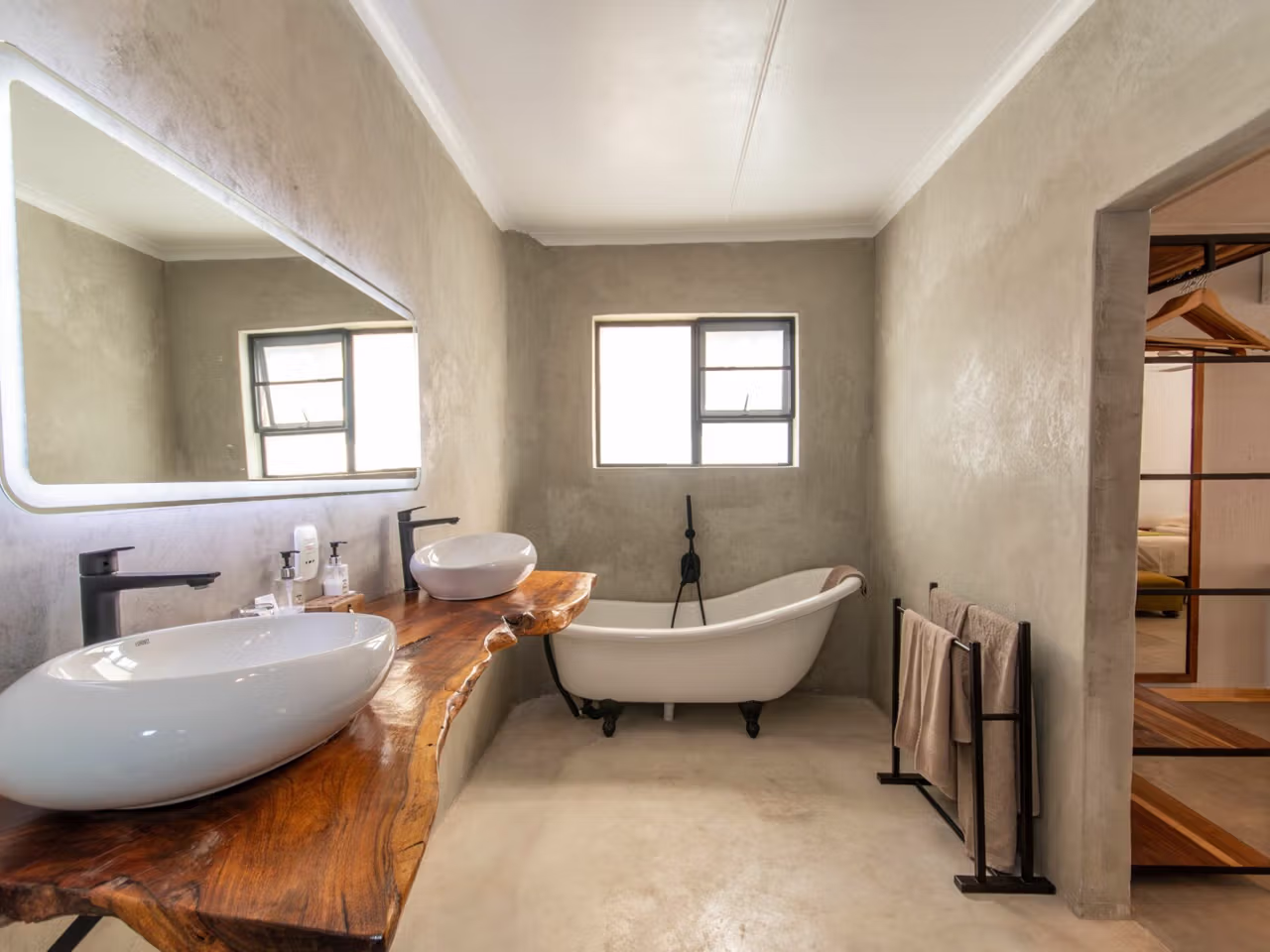 Chestnut Country Lodge