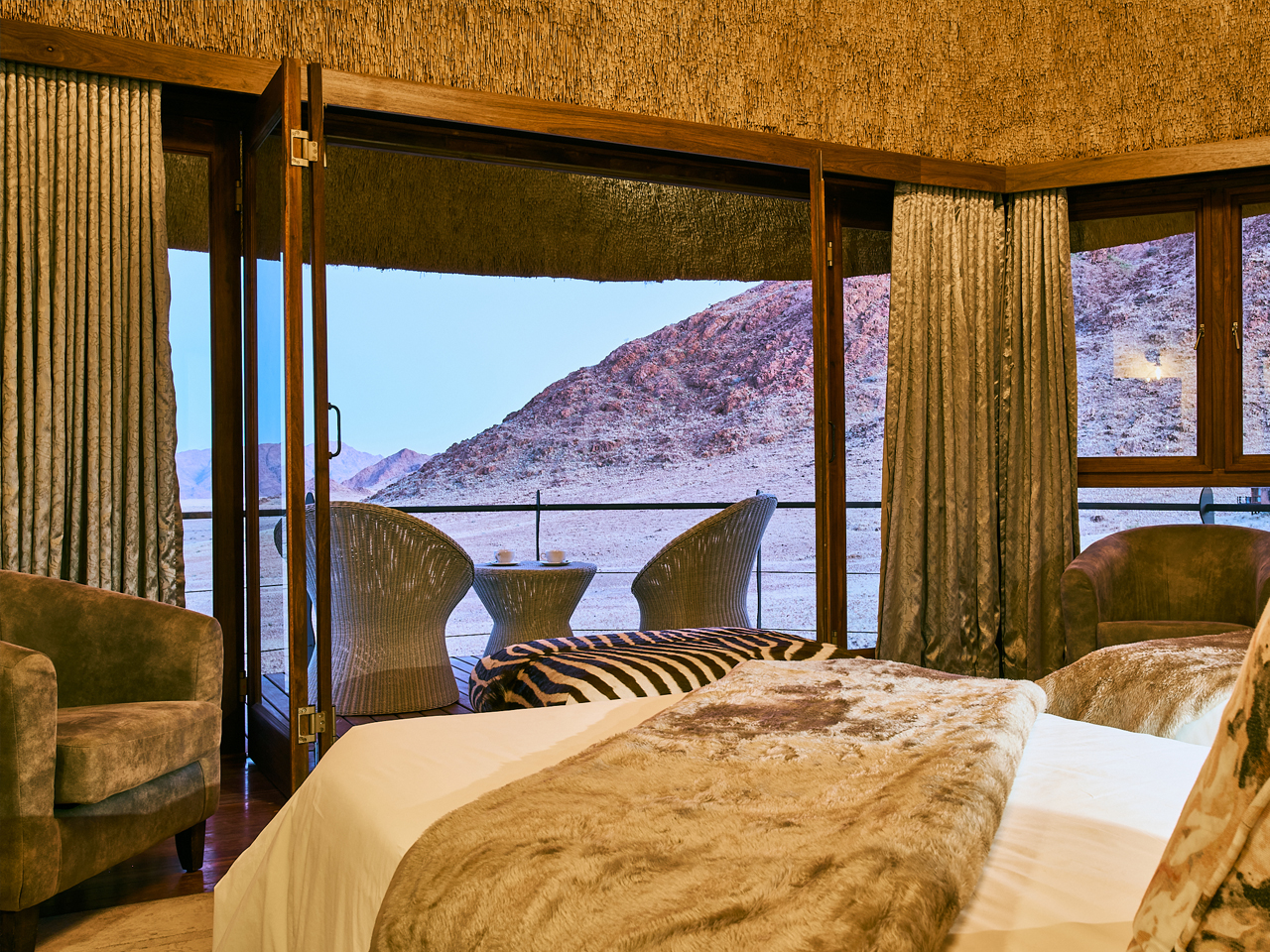 Desert Hills Lodge