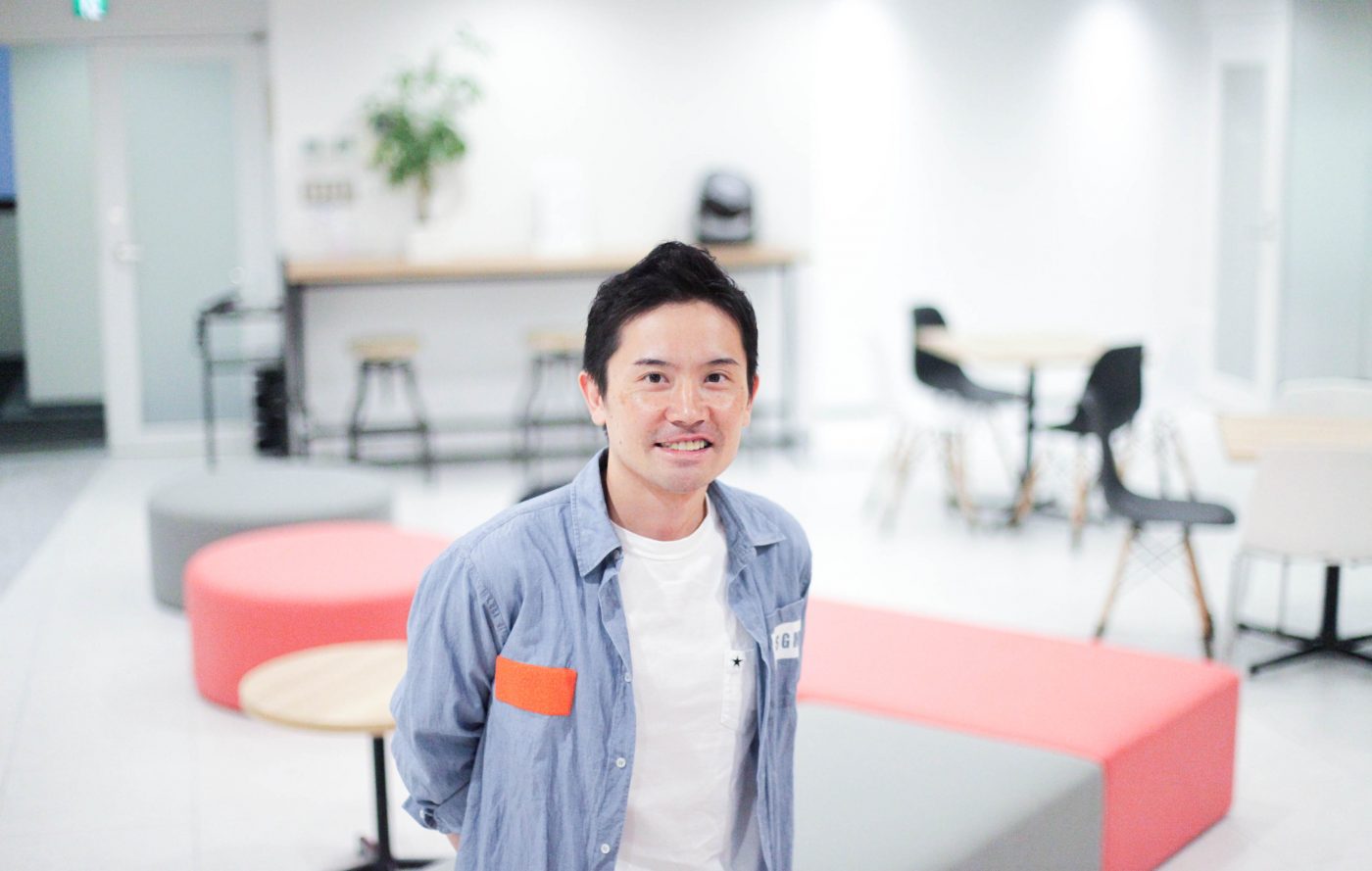 甲斐真一郎（かい・しんいちろう） ー京都大学法学部卒。2006年、ゴールドマン・サックス証券に入社し金利デリバティブトレーディングに従事する。2010年、バークレイズ証券に転職アルゴリズム・金利オプショントレーディングの責任者を兼任する。2015年11月に同社を退職し株式会社FOLIOを創業。12月より現職。