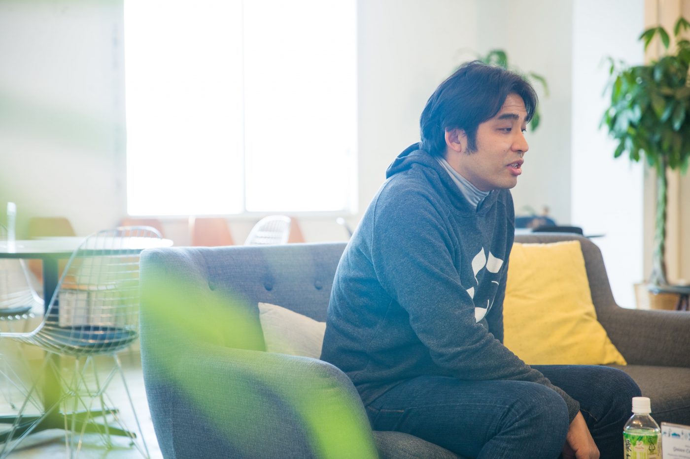 一方でお金の心配や制限から、やりたいことに飛び込めないこともある。小林氏はそんな若い人に対し、時間の重要性を説く。