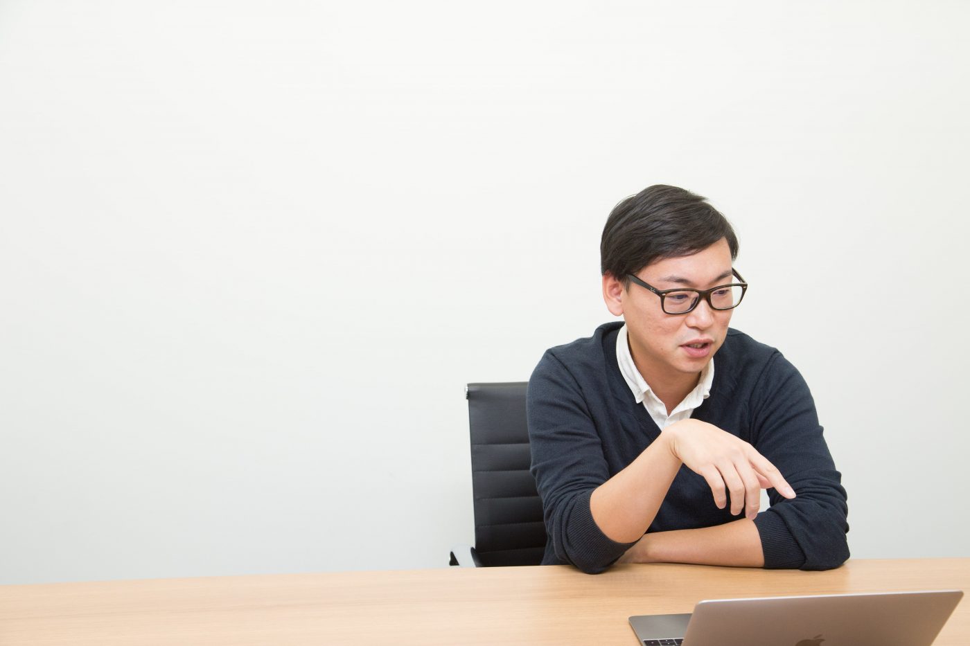 松田氏は、一度創業した企業を譲り渡して、LeapMindは誕生している。想いを持って生み出した企業だというのに、譲渡に踏み切ったのはなぜだろうか。こたえは、Deep Learningの技術に魅了されたからだった。