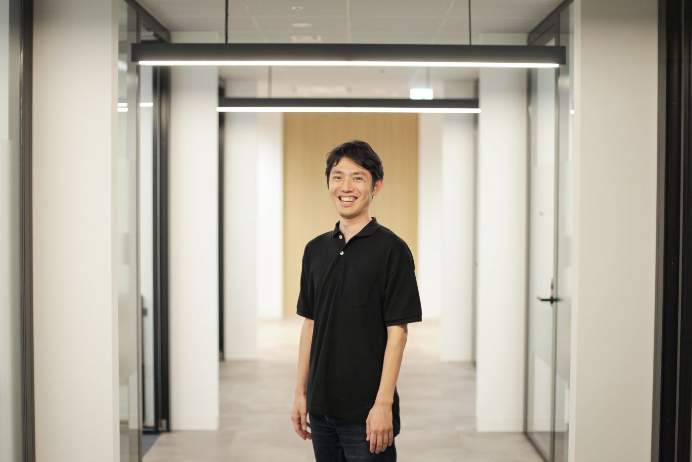 今の日本は、一つひとつのサービスが独立している。つながる文化ではなく、マーケットシェアを獲得する文化と競争のなかで成長してきた産業だからだ。青柳氏が変えたいと感じているのは、仕組みそのものだった。