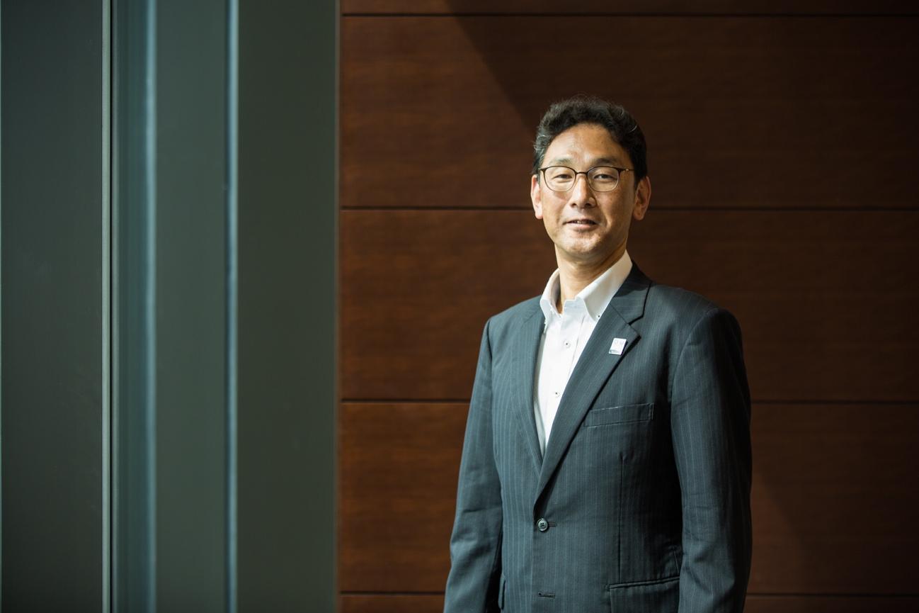 大企業とスタートアップ、対立構造に見られていたのも今は昔の話。これからはそれぞれの特性を活かし、協業していくことが求められていく時代だ。 しかし、企業文化の違いすぎる両者が手を組むことは、単純なアライアンスとは比べ物にならないほどハードルが高い。