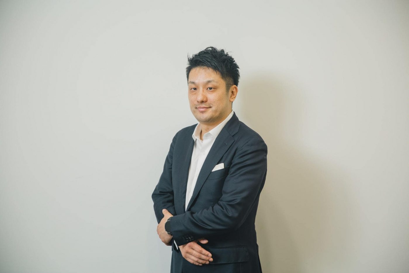 ■岡橋寛明(おかはし・ひろあき) 経済産業省にて、VCファンドなど未公開企業投資ファンドの根拠法となった投資事業有限責任組合法及び関連金融法制・税制・会社法制の改定を企画するなどベンチャー企業振興、産学連携施策などに従事。複数のベンチャー企業経営を経て、大手金融機関系VCにおいて国内外におけるベンチャー企業の投資開発および経営支援に従事した後、2013年にみやこキャピタル株式会社を設立。