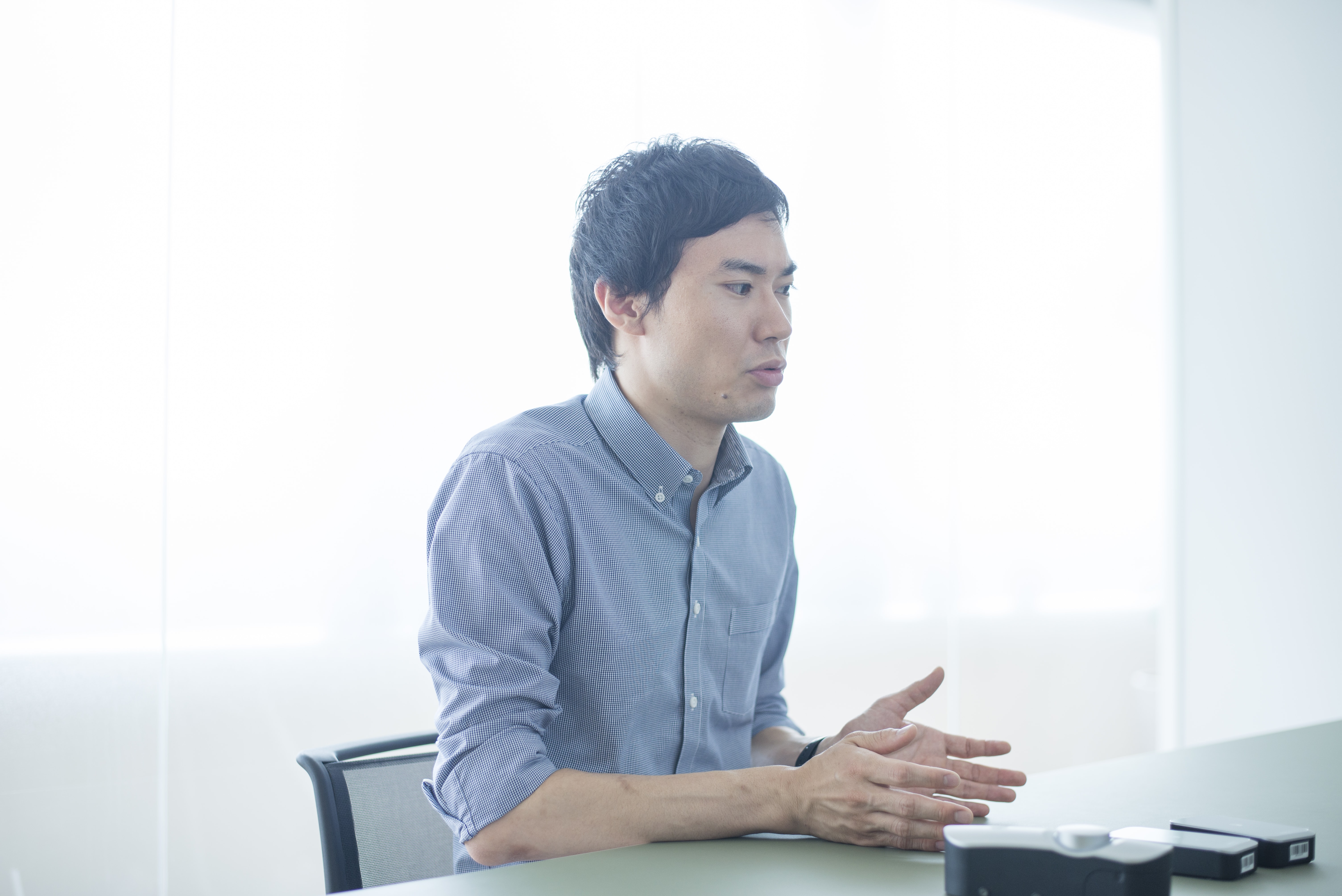 いくつかのサービスをリリースするも起業には至らず、「Akerun」の開発を続けていたなか、河瀬氏らに転機が訪れる。日経新聞への掲載だ。とある会社の記事の一部として登場しただけだったにも関わらず、「Akerun」への注目度が高まる結果となった。