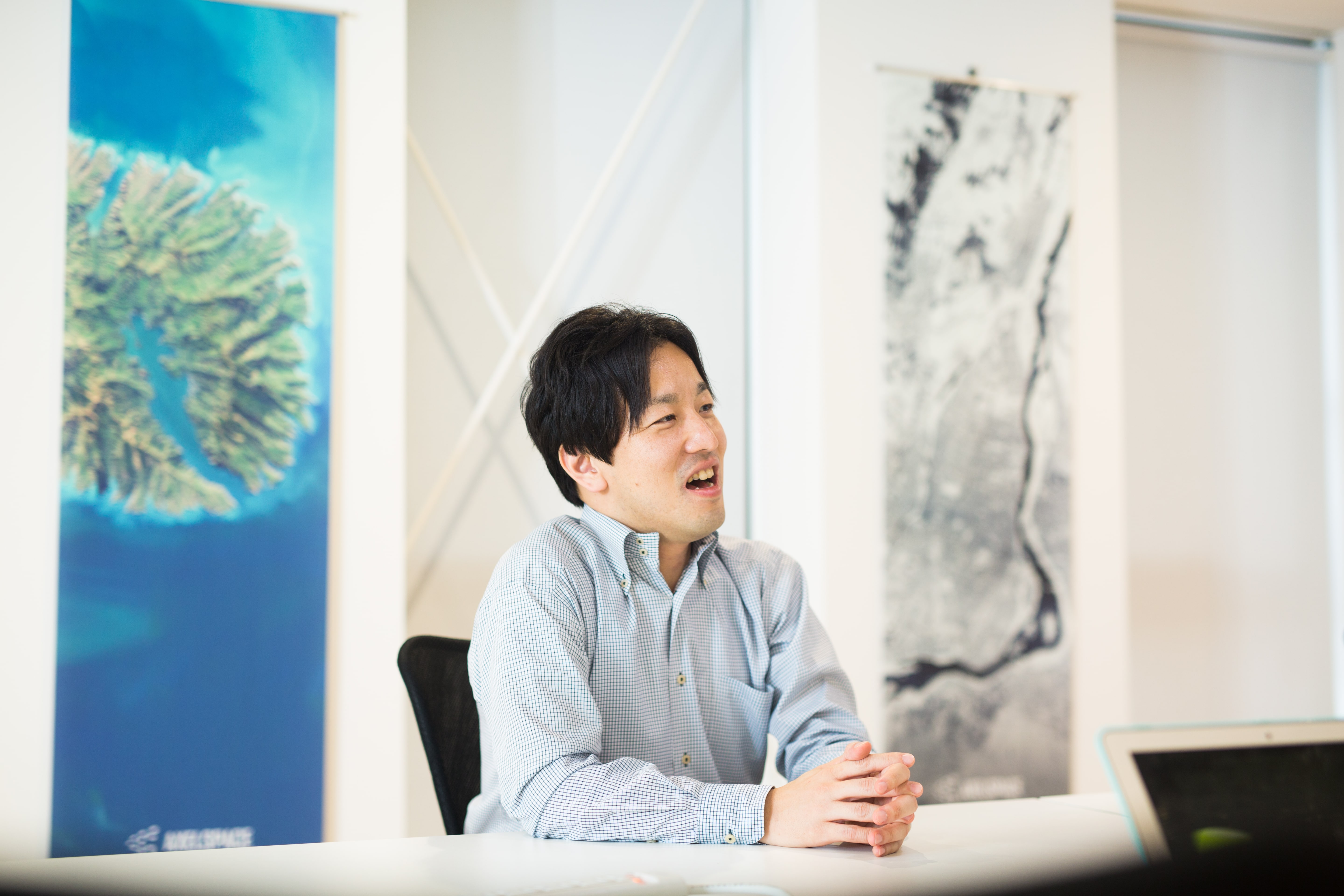 人工衛星なんて、スーパーエンジニアが何百人と集って開発するもの――この研究室を知る前まではそう思っていたという。だが、実際に学生がつくっているところを目にしたことで、そうした心理的な壁は吹き飛んだ。