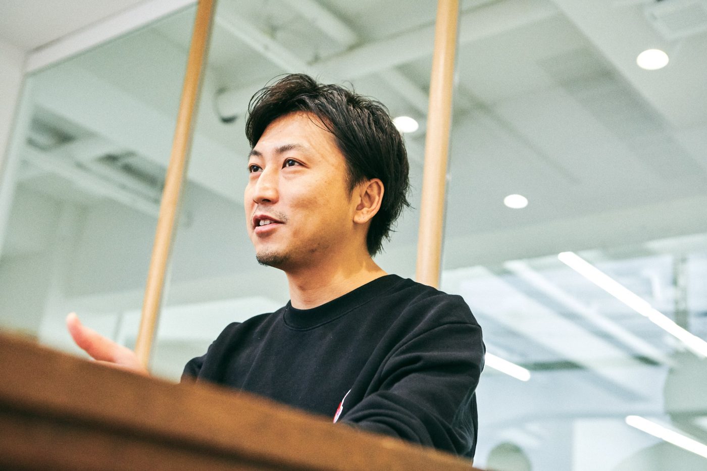 2015年のM&Aによるエウレカの事業売却は、赤坂氏にとって、大きな意思決定の瞬間だった。IPO（上場）かM&A（売却）かの選択を迫られた。赤坂氏が考えた末の選択基準は、事業を継続するための覚悟があるのかどうかだ。