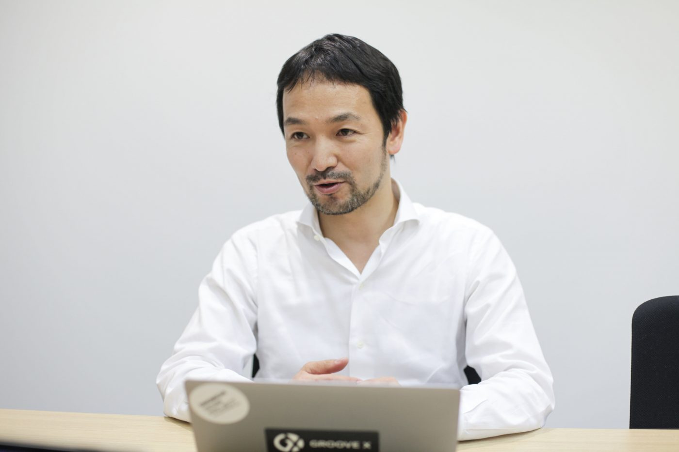ソフトバンク退社後の林氏は、自分の「新しいことに挑戦する」という役割を果たすがごとく、家庭用ロボットに挑戦している。家庭用ロボットは誰も成功していないが、ロボットは次に必ず来ると言われている数少ない産業のうちのひとつだ。そんな領域で経験を積まないのは、むしろマイナスになると考え飛び込んだ。