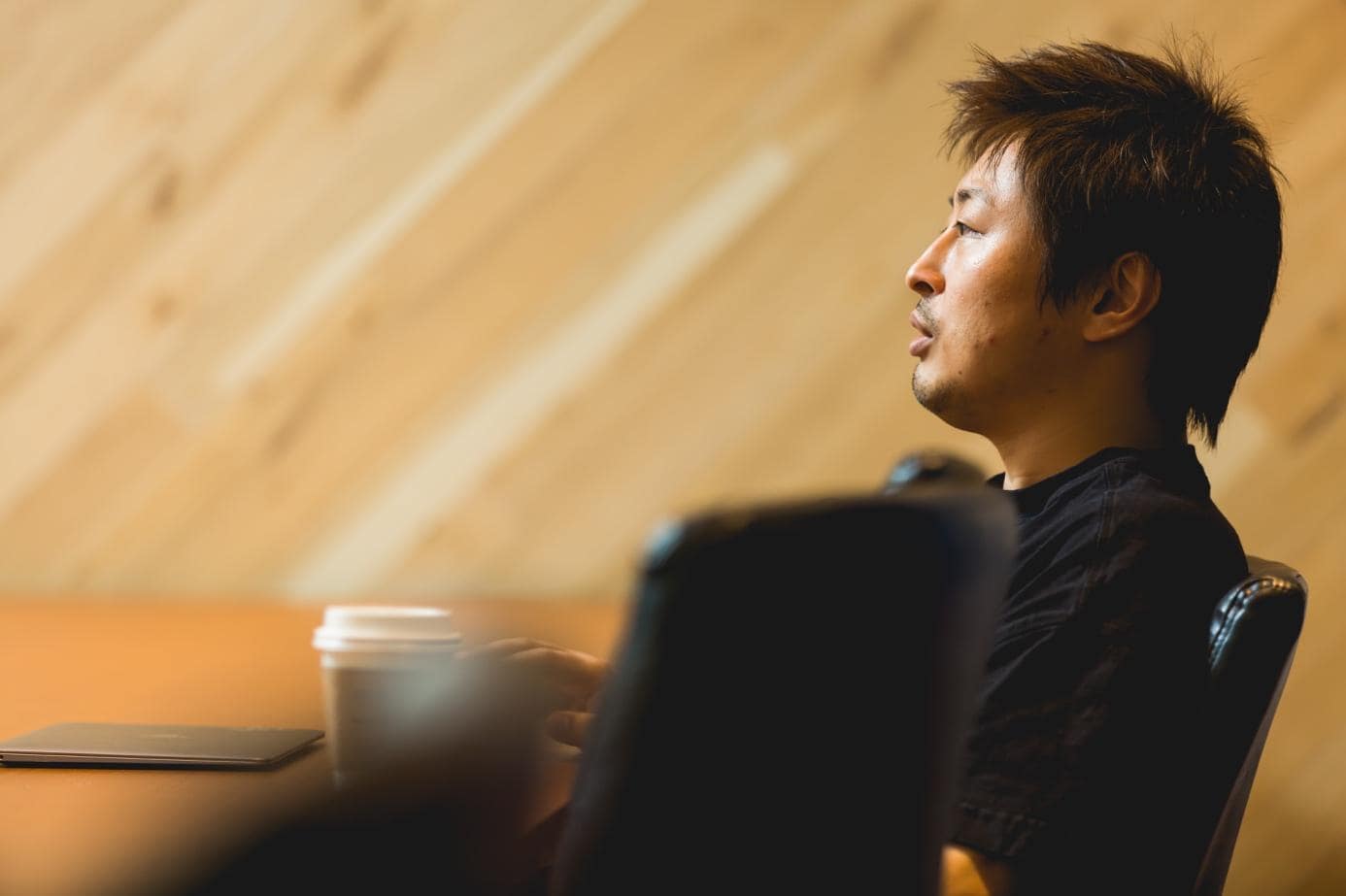 須藤氏は「市場とは、相対的に揺れ動くもの」だと言う。市場は予め固定されたものと考えるのが一般的だが、須藤氏が市場を「変化するもの」と考えている理由には一体どんなものがあるのだろうか。