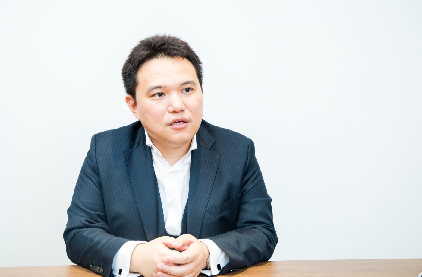 パネイル代表取締役社長名越達彦 東京工業大学工学部開発システム工学科卒業。新卒で株式会社ディー・エヌ・エー(以下、DeNA)に入社し、営業・人事・マーケティングなどに携わる。その後、株式会社エイチーム(以下、エイチーム)を経て、2012年に株式会社パネイルを創業