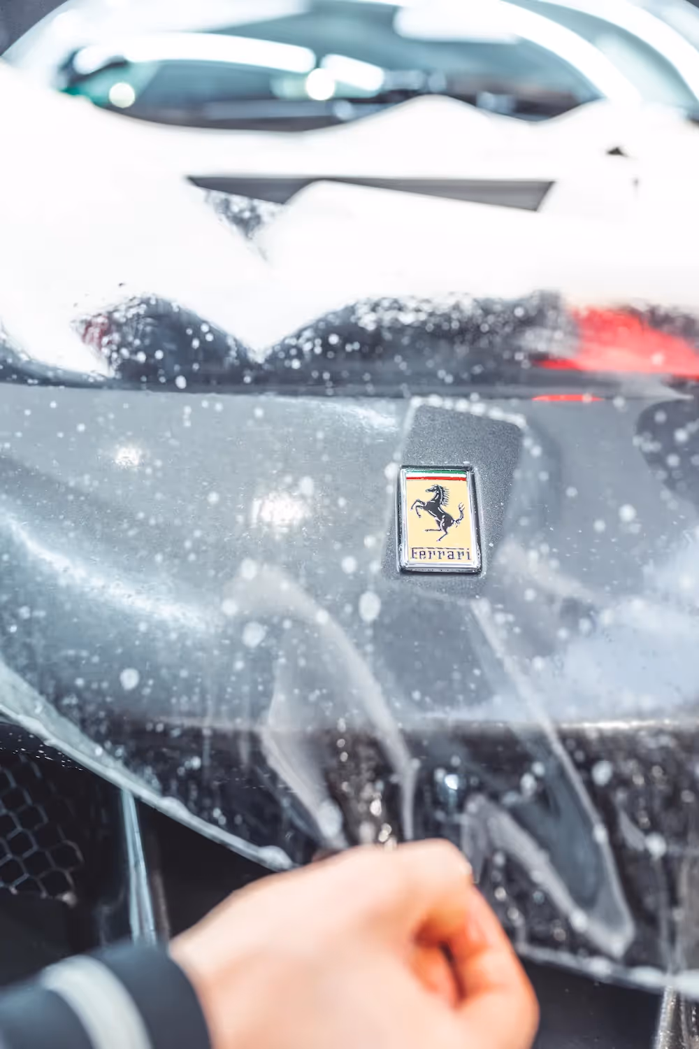PPF laten aanbrengen op uw Ferrari