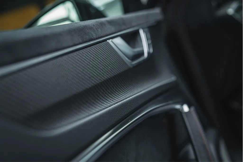 Jurgh interior detail