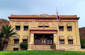 How long does it take to sell land in Greenlee County?