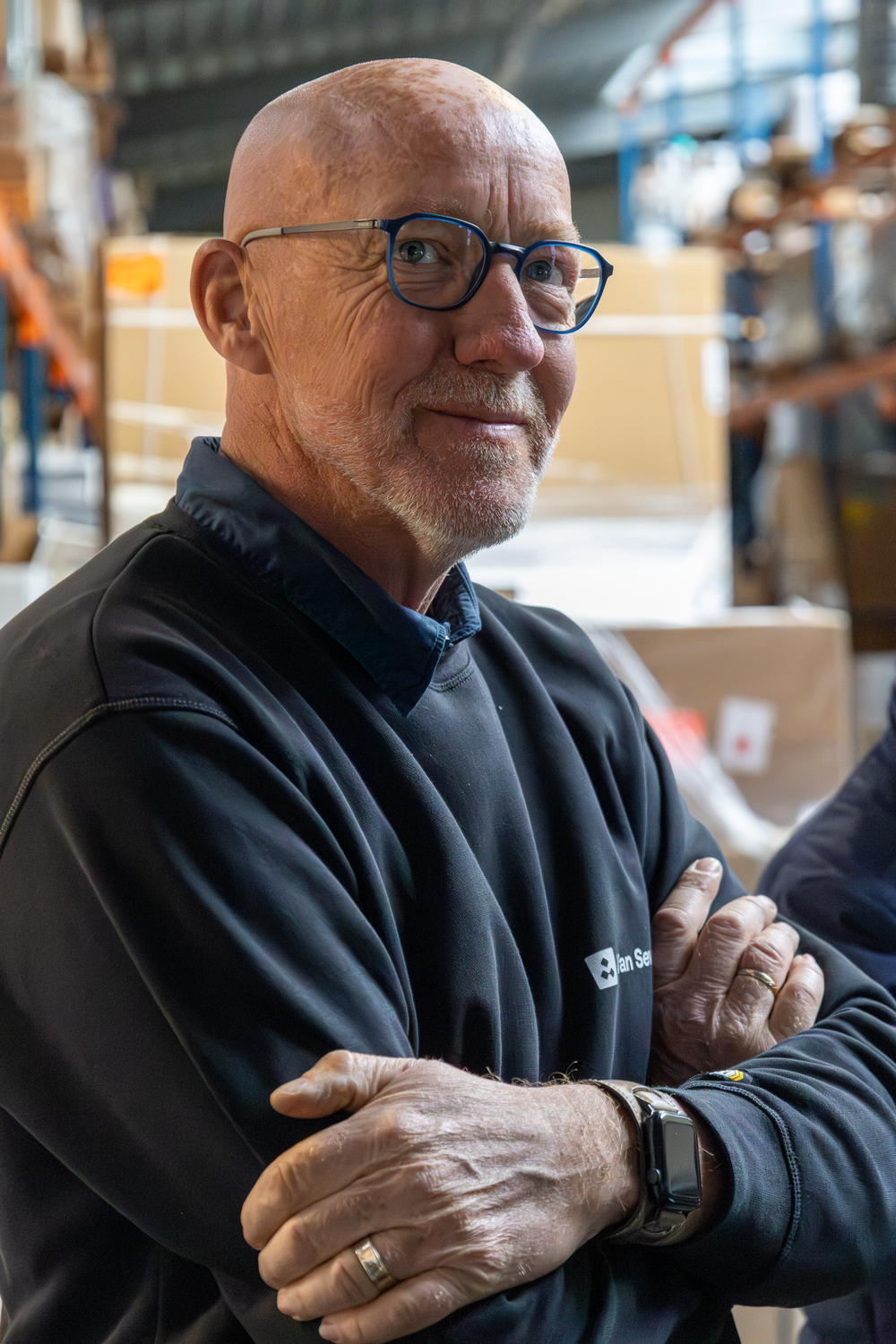 Dirk gekruiste armen