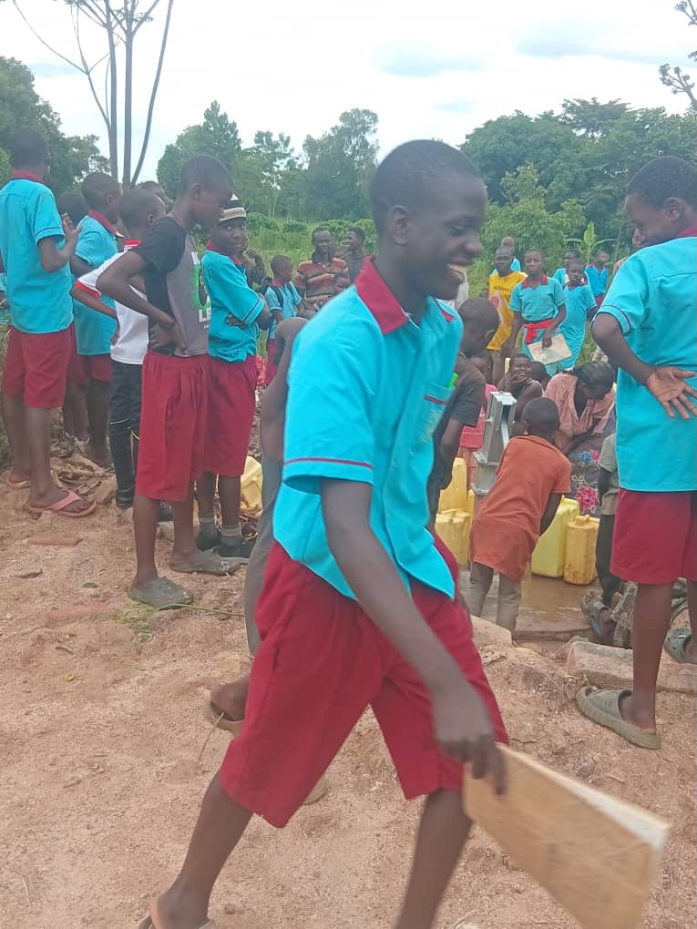 Running Well completes its 35th water borehole