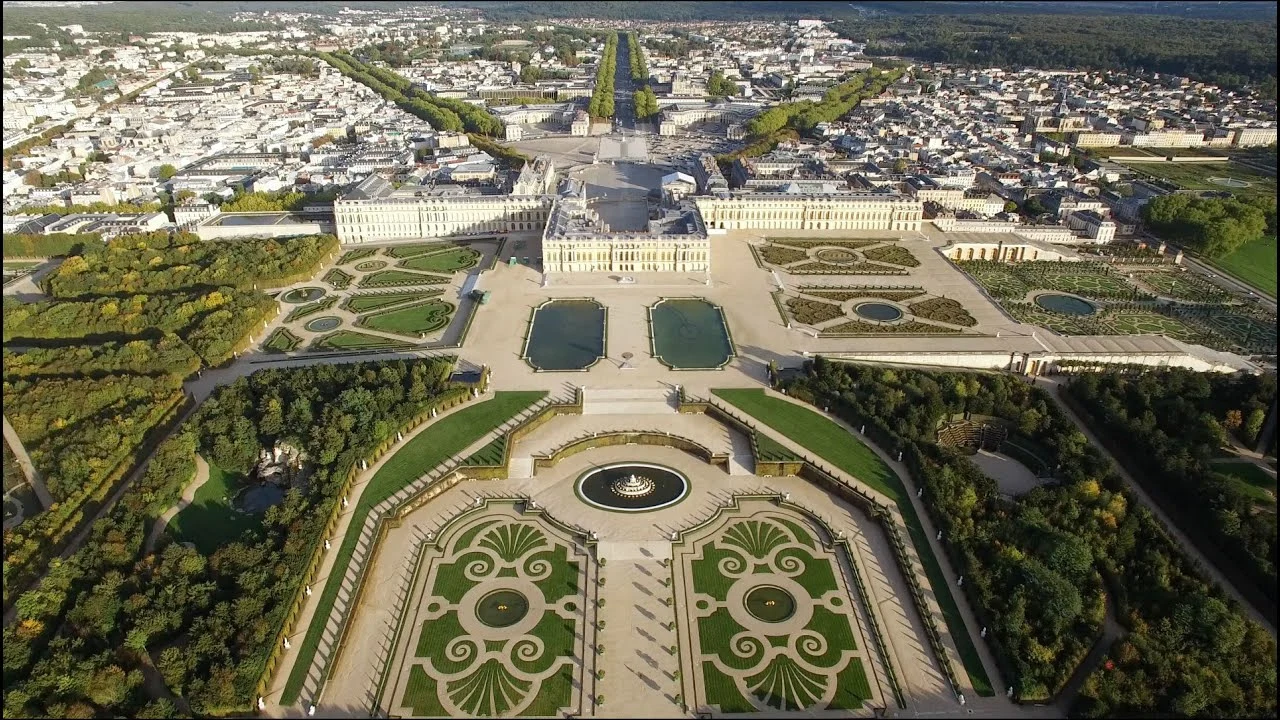 Dame de compagnie à Versailles