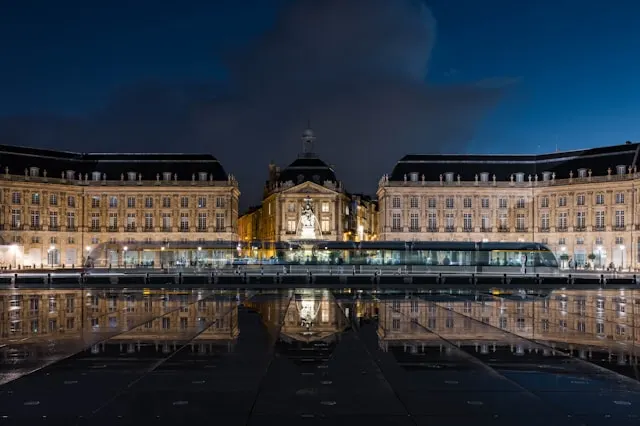 Dame de compagnie à Bordeaux