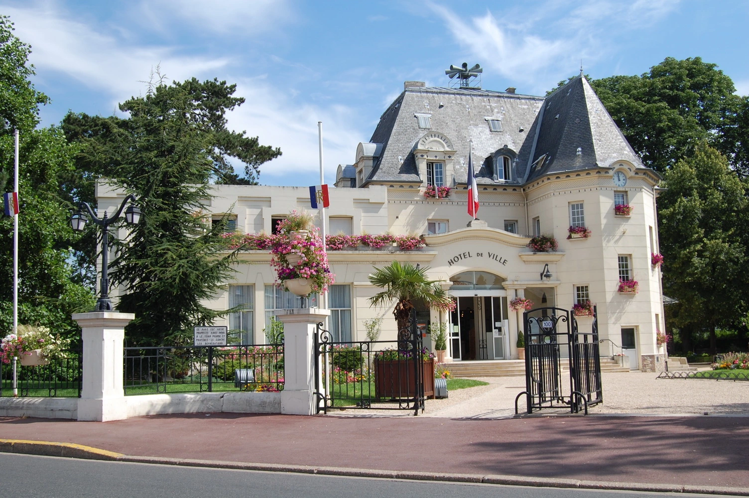 Dame de compagnie à Ermont