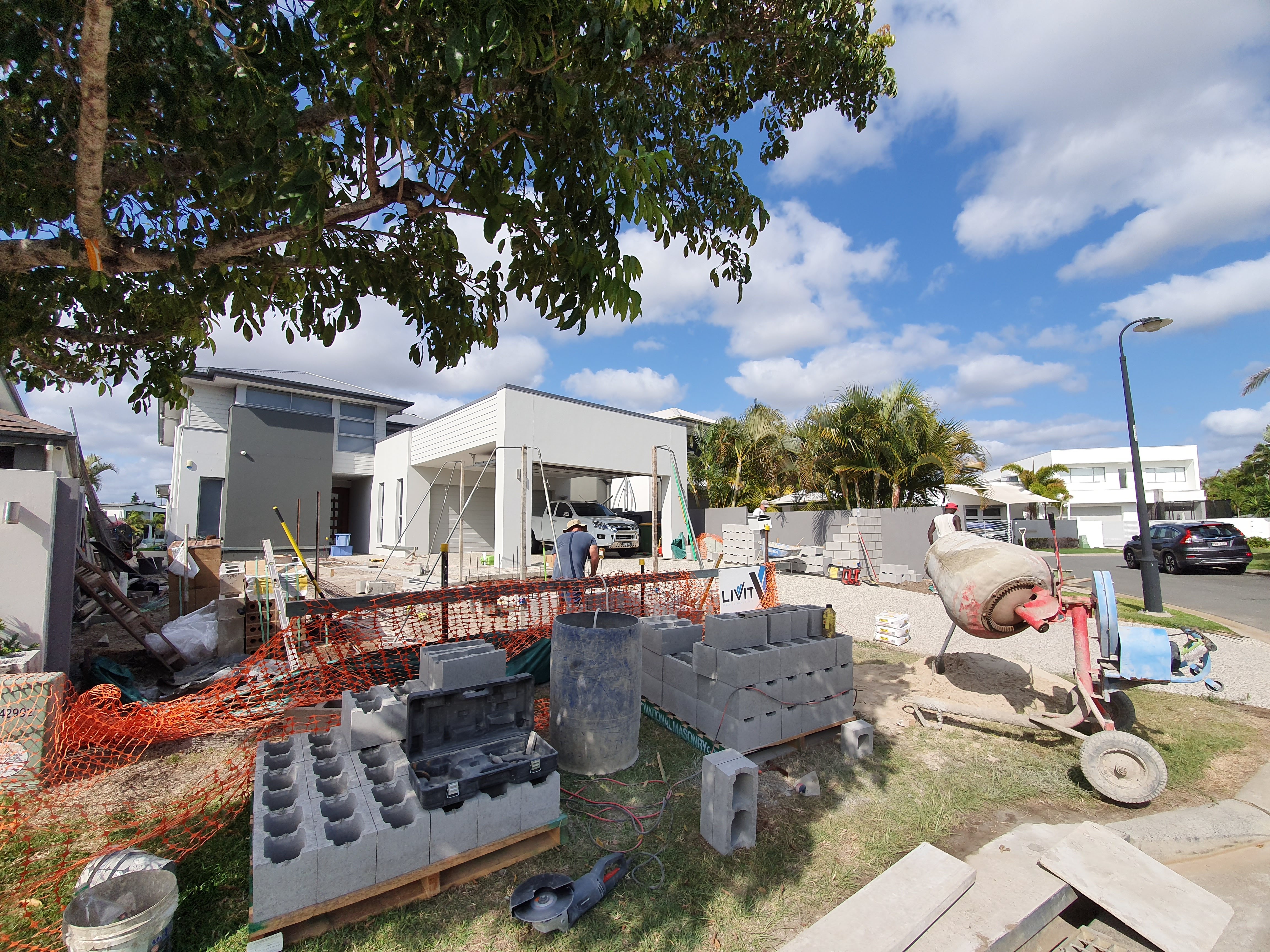 What are the house building regulations in Brisbane?