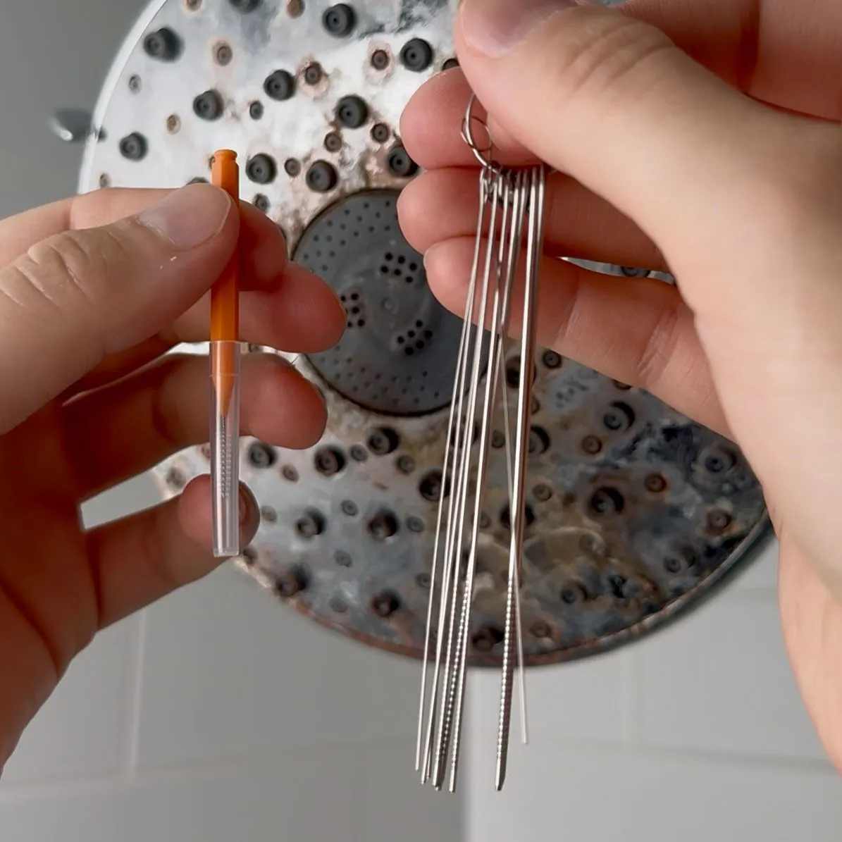 Showerhead Cleaning Tool