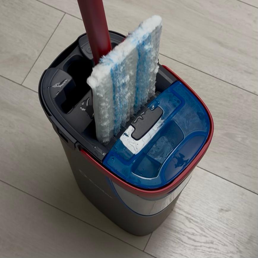 Self Cleaning Flat Mop System with Bucket