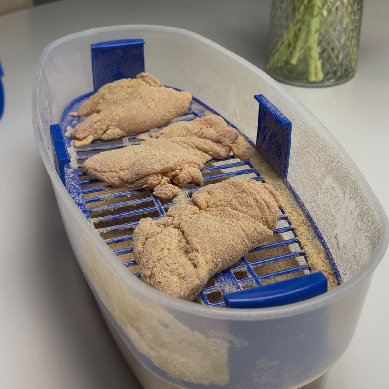 Easy Meat Breading Container Shake