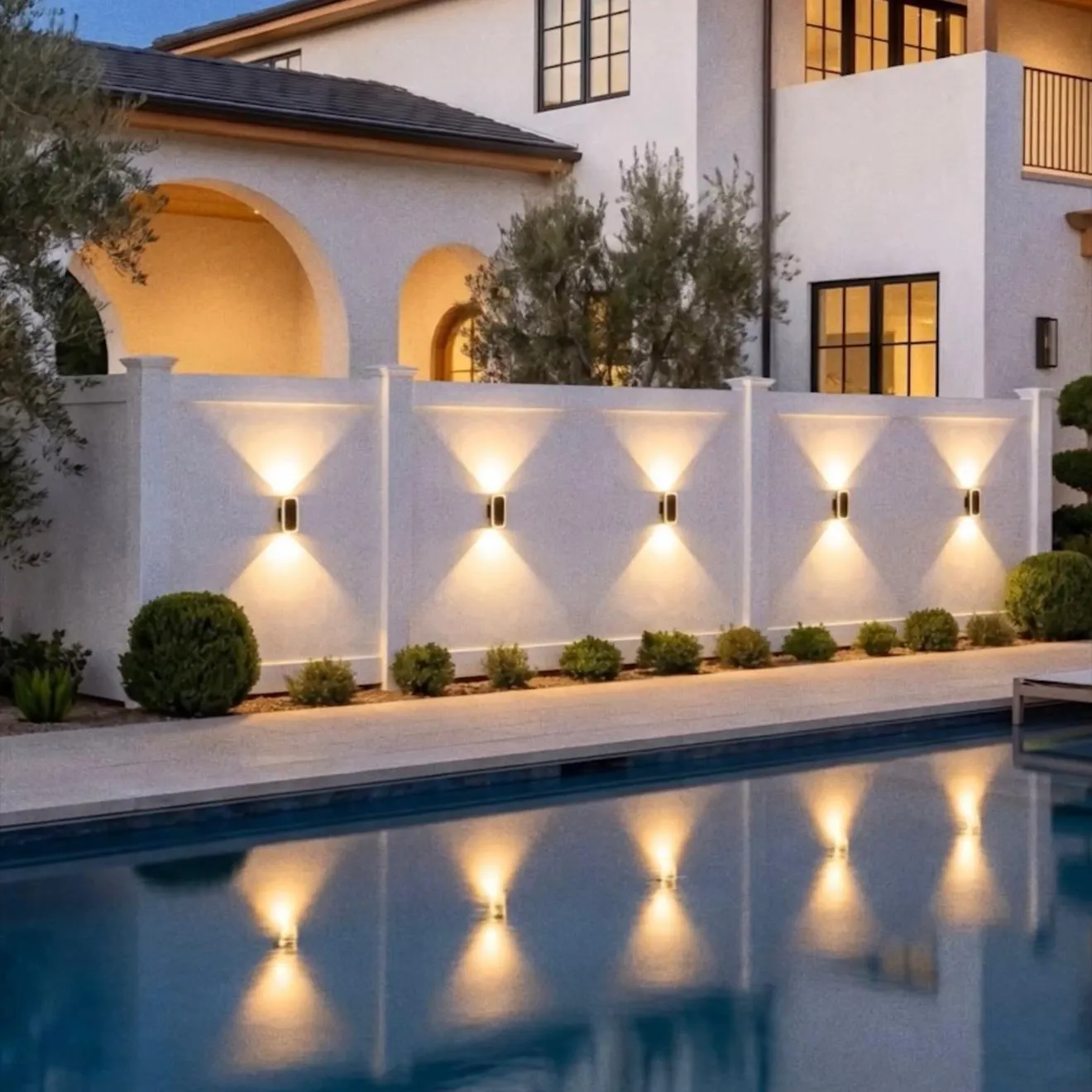 Solar Charging LED Wall and Fence Lights