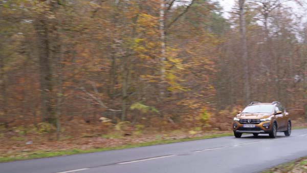 Dacia sandero Stepway 2021 lancement vidéo promotion