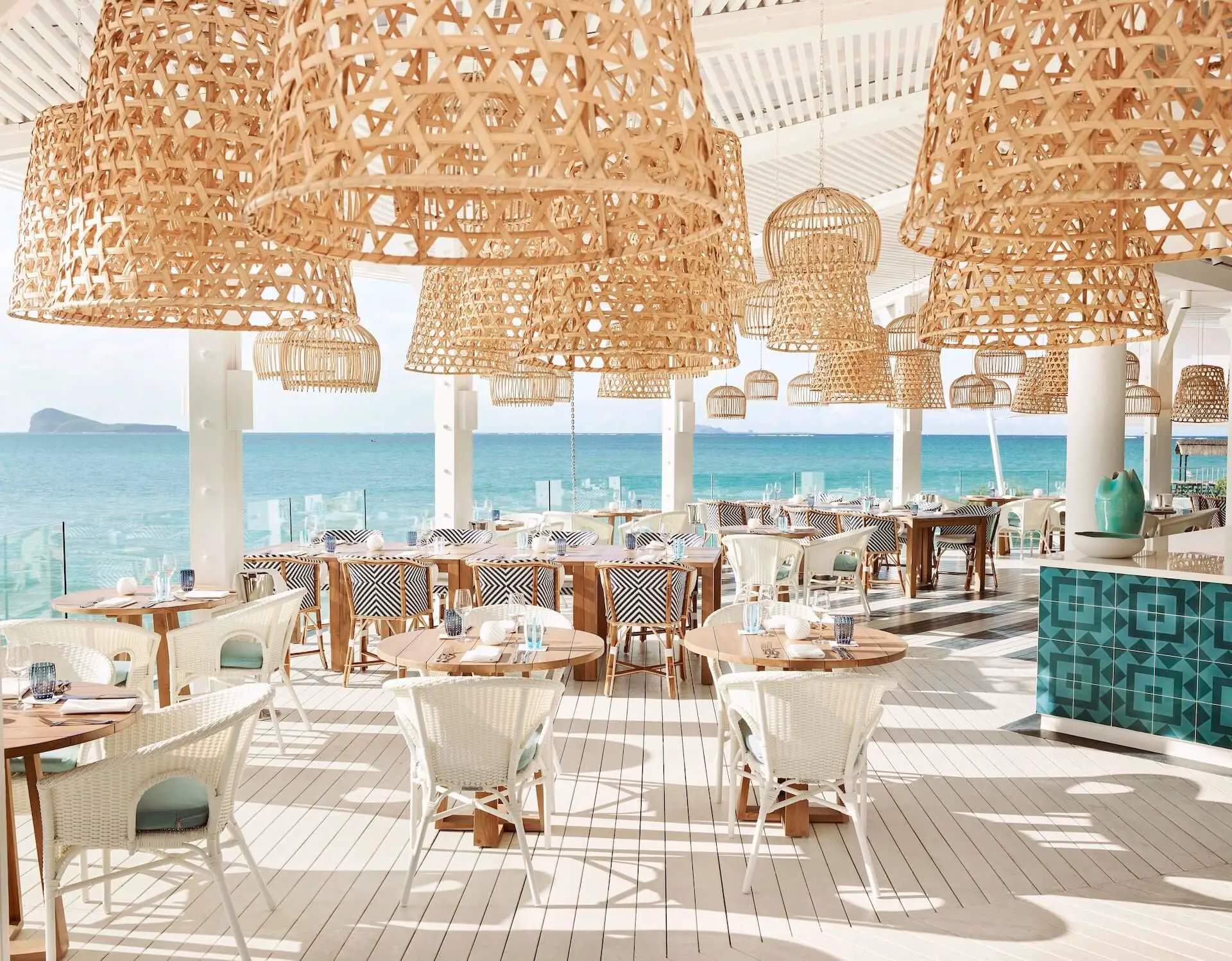LUX* Mauritius: Guide for Families and Honeymooners