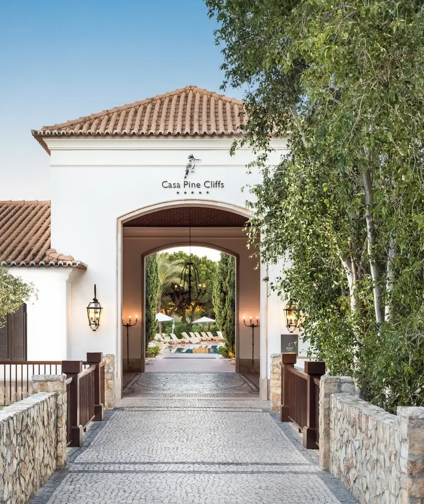 Pine Cliffs Resort